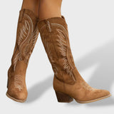 Botas Cowboy de Ante con Bordado