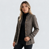 Chaqueta Entallada de Botones