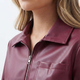 Chaqueta Efecto Piel con Cuello Camisero