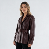 Chaqueta con Cinturón y Solapa Estructurada