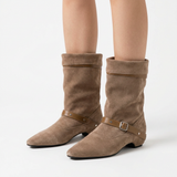 Botas de Ante con Hebilla y Remaches